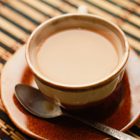 写真：ミルク入り紅茶 3