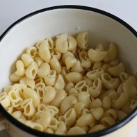 茹でたパスタ 4