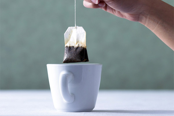 緑茶ティーバッグの効用と弊害
