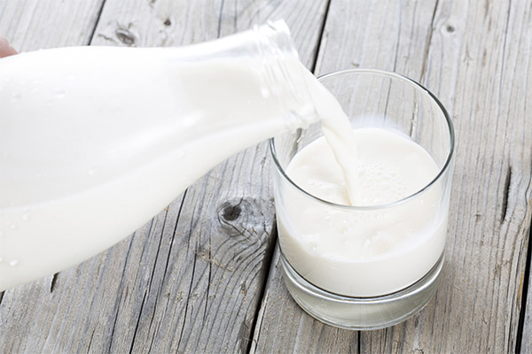 牛乳の正しい飲み方