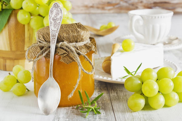 Green grape jam