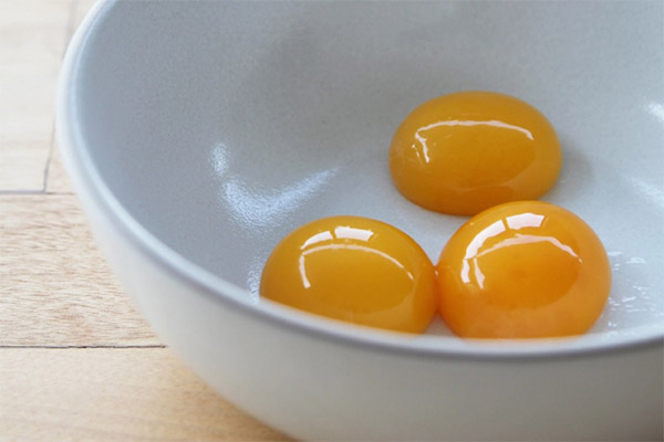 生卵は動物に与えてもいいのですか？