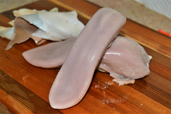 牛タンを手早くきれいにする方法