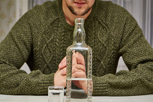 ウォッカは飲めるか？