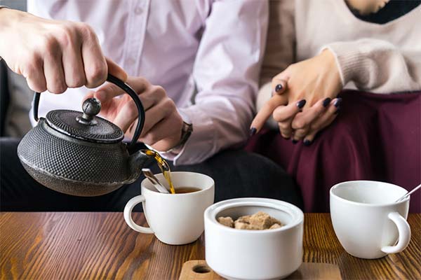 食後どのくらいでお茶やコーヒーを飲んでも大丈夫なのでしょうか？