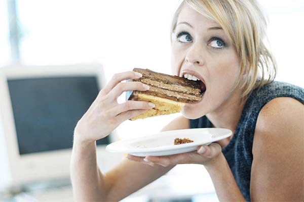 甘いものが食べたくなったときに不足するビタミンについて