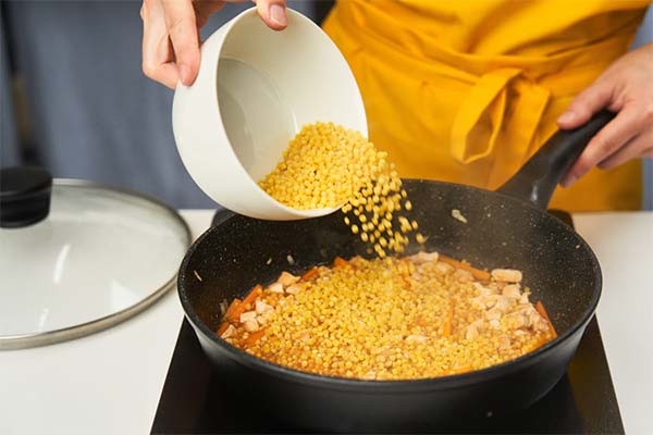 鶏肉入りプティチム