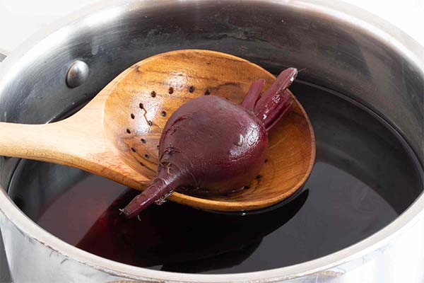 ビーツはどれくらいの時間、煮ればいいのですか？