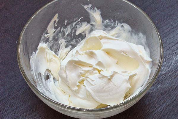 サワークリームカスタードを濃厚に作る方法