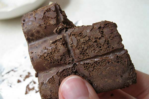 チョコレートが不味い時の見分け方