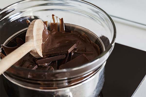 チョコレートの溶かし方