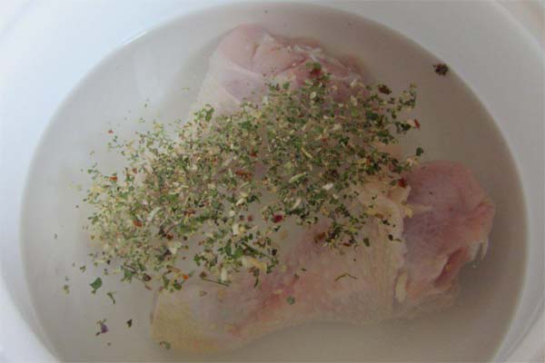 なめらかなゆで鶏もも肉