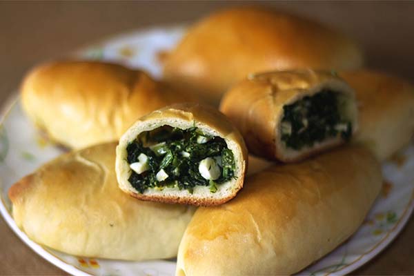 ラムネと卵のレタスのタルト