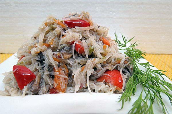 きのこと野菜のライスヌードル